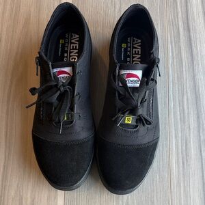 NWOT Avenger Men's Black Three Eye Work Shoes Size 10.5